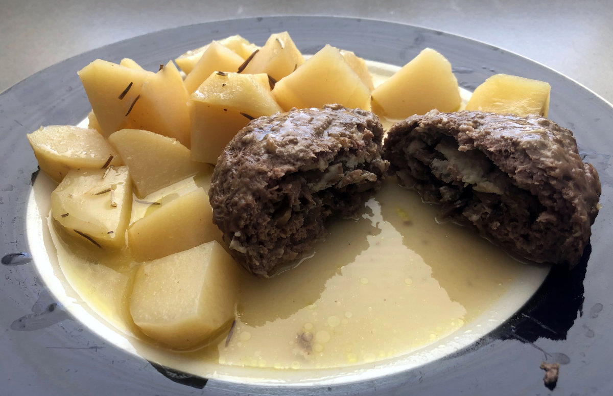 Stuffed beefs with mushrooms