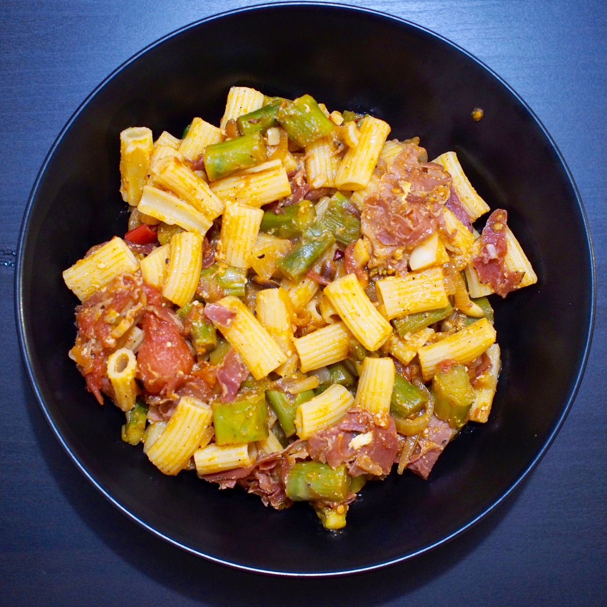 Pancetta asparagus pasta